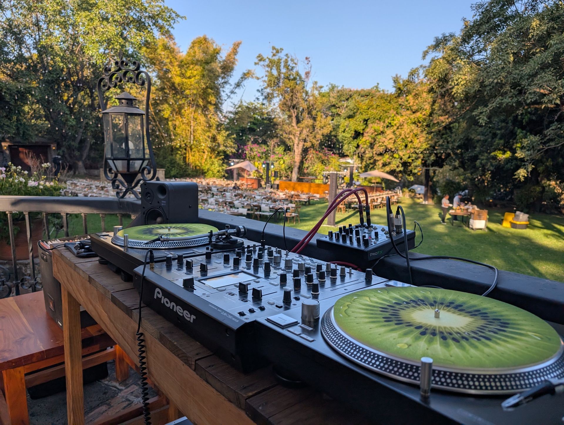 DJ Set Digital y Viniles